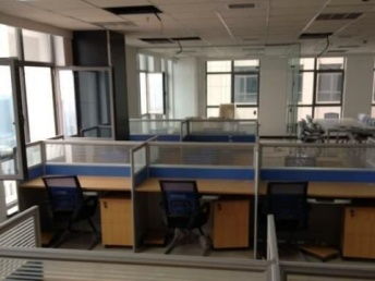 北京办公家具厂家直销，优质低价员工桌与隔断屏风，一站式满足办公需求